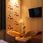 호텔 Mohr & 3*