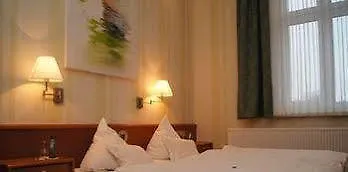 Mohr & Hotel 3*