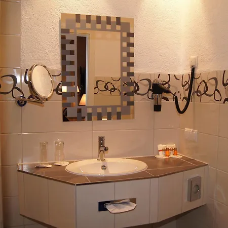 Mohr & Hotel 3*